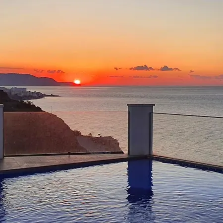 Villa Jaz *